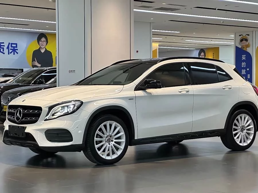 Mercedes Benz GLA