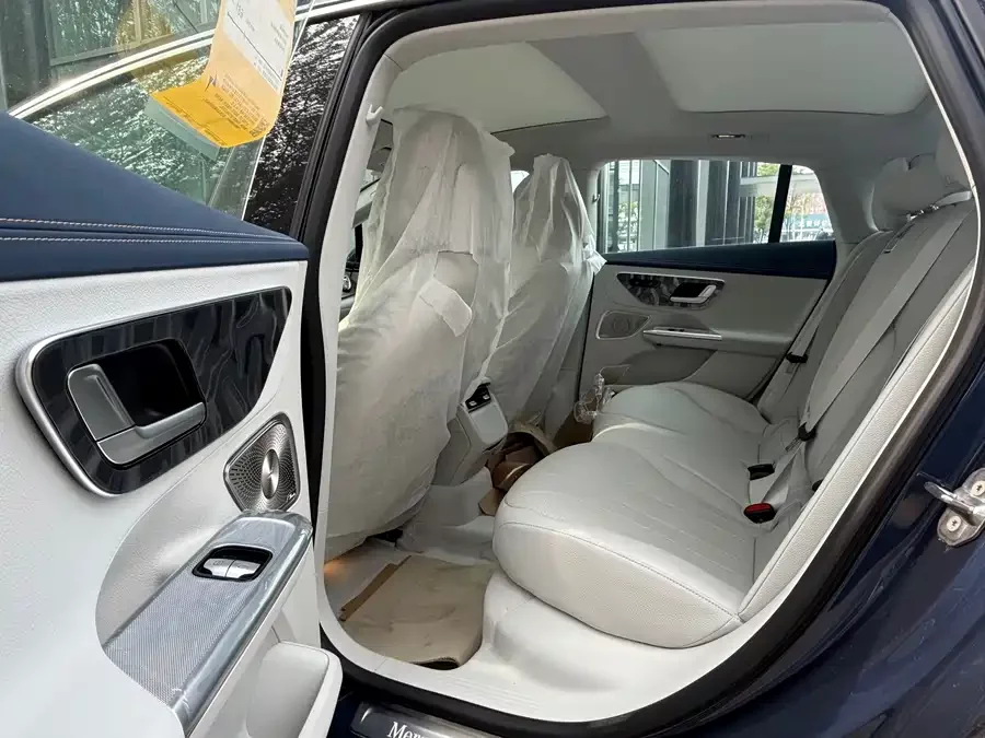 Mercedes Benz EQE