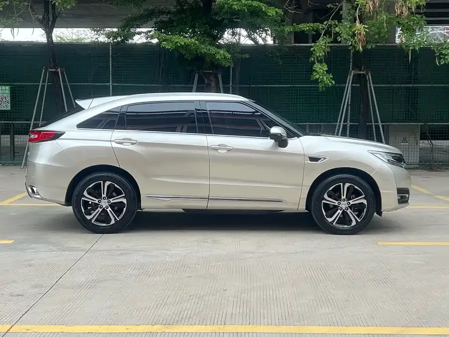 Honda UR-V