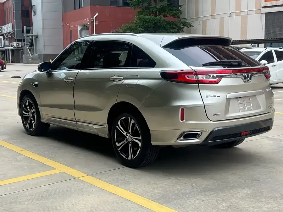 Honda UR-V