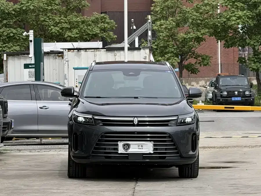 AITO Wenjie M7