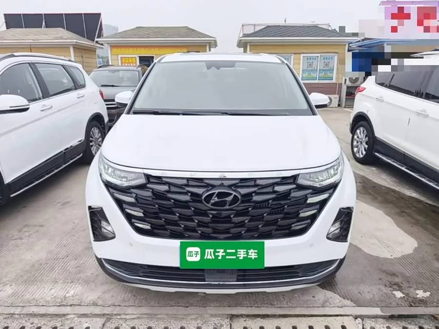Hyundai Custo