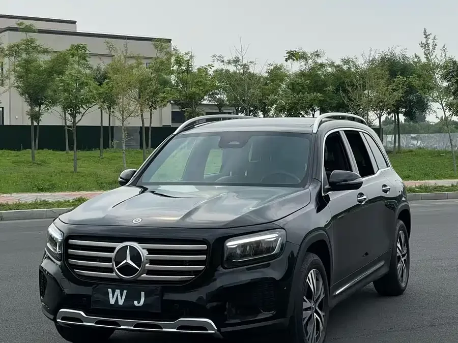 Mercedes Benz GLB