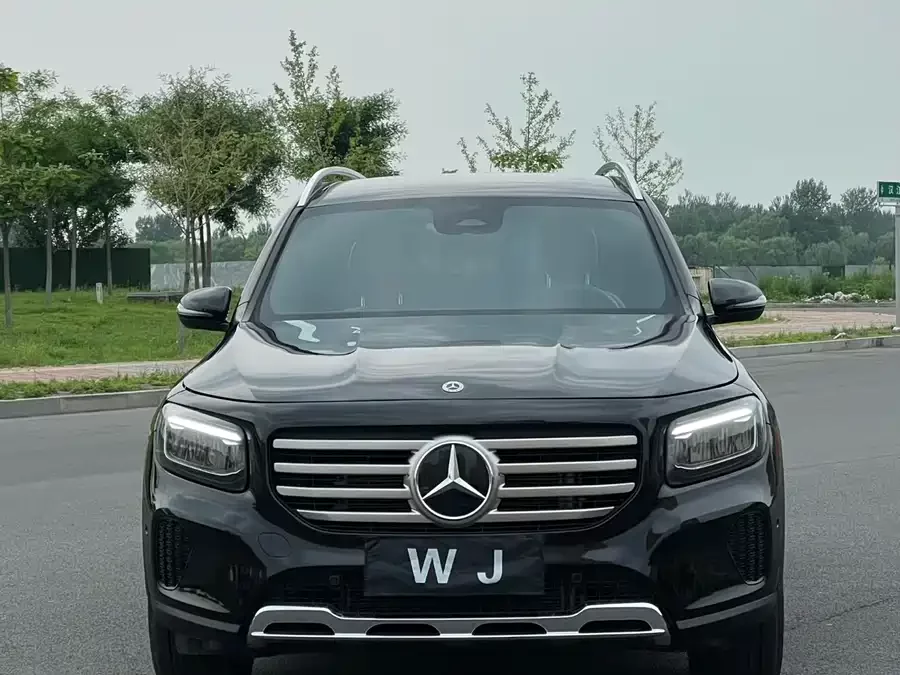Mercedes Benz GLB