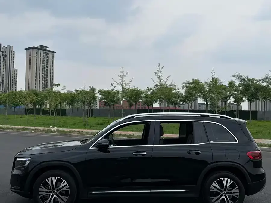Mercedes Benz GLB