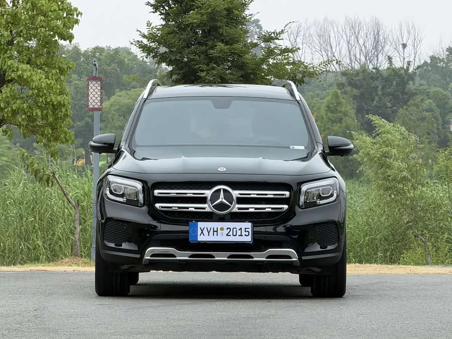 Mercedes Benz GLB