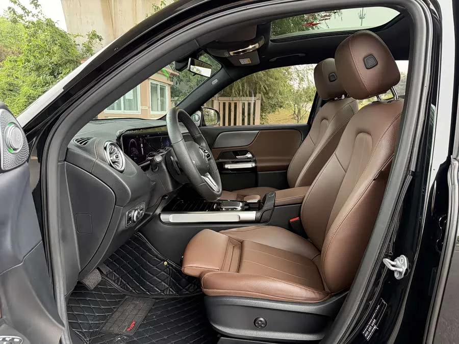 Mercedes Benz GLB