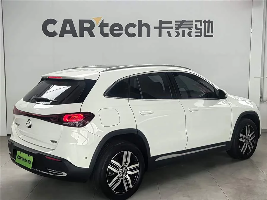 Mercedes Benz EQA