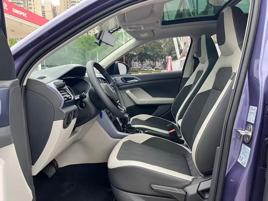 Volkswagen T-Cross (Tukai)