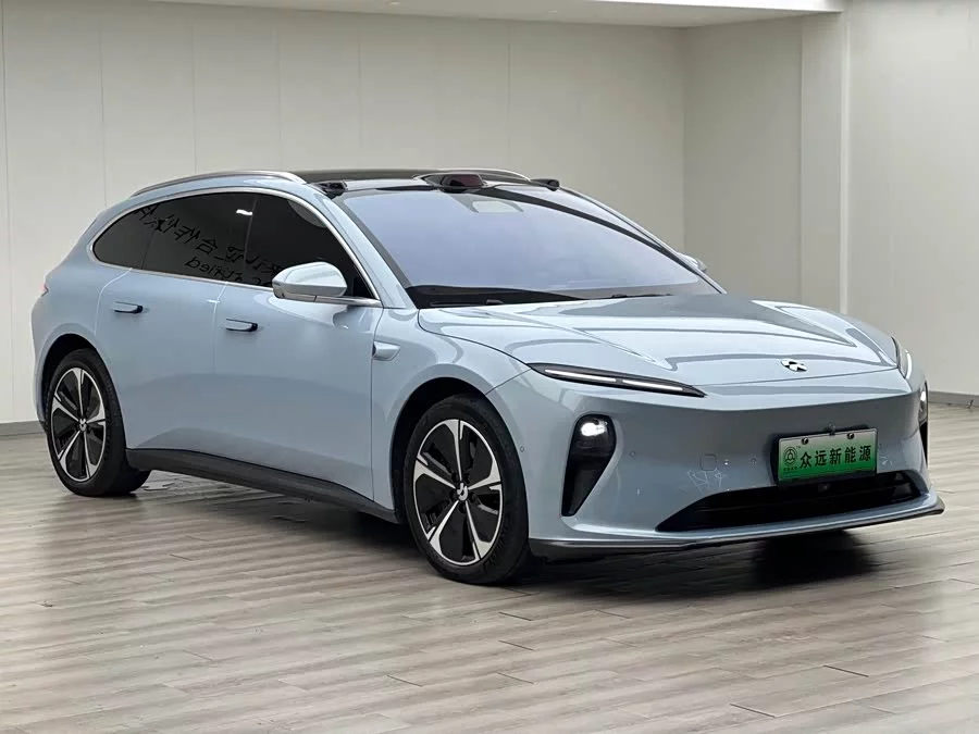 NIO ET5T