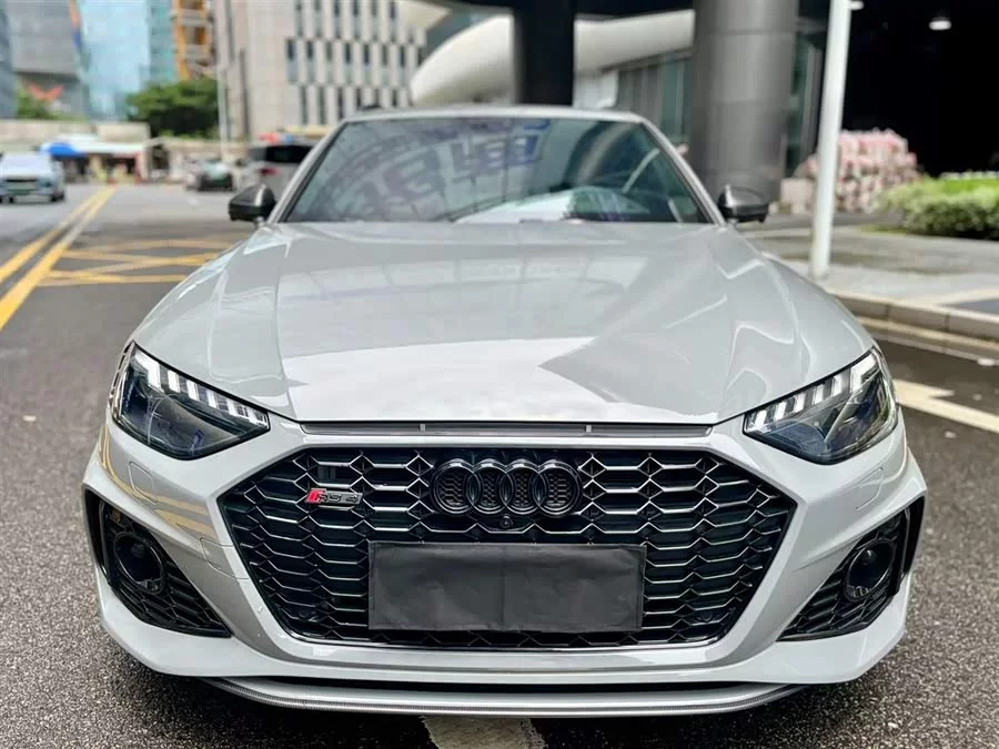 Audi RS 4