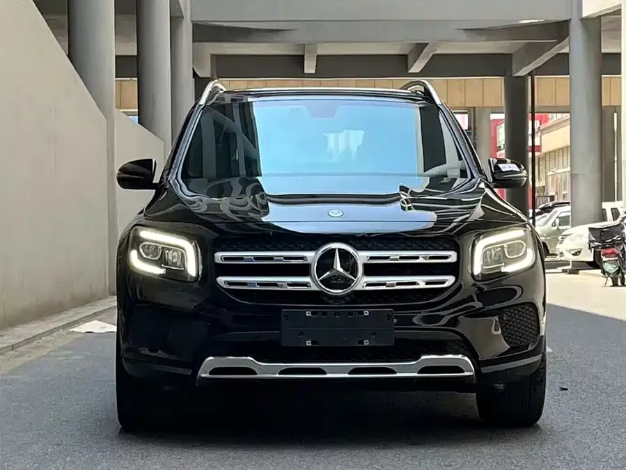 Mercedes Benz GLB