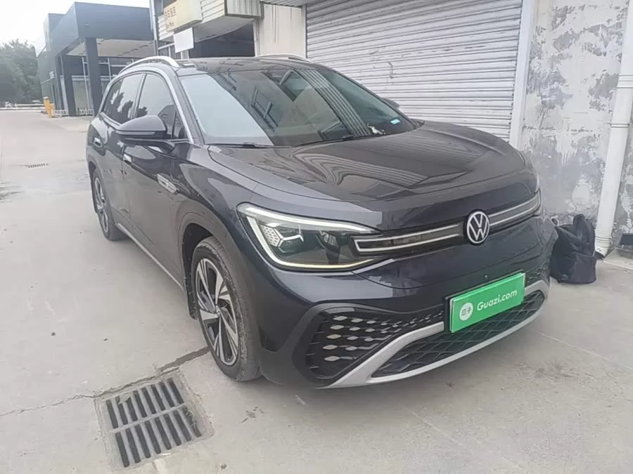 Volkswagen ID.6 CROZZ