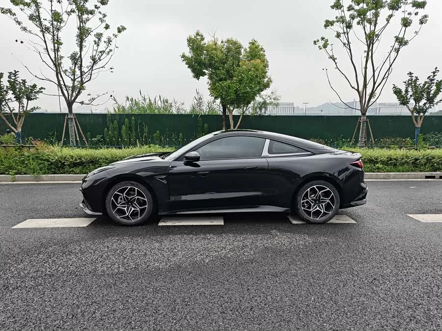 NETA Nezha GT