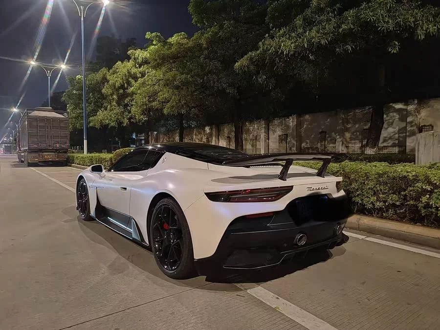 Maserati MC20