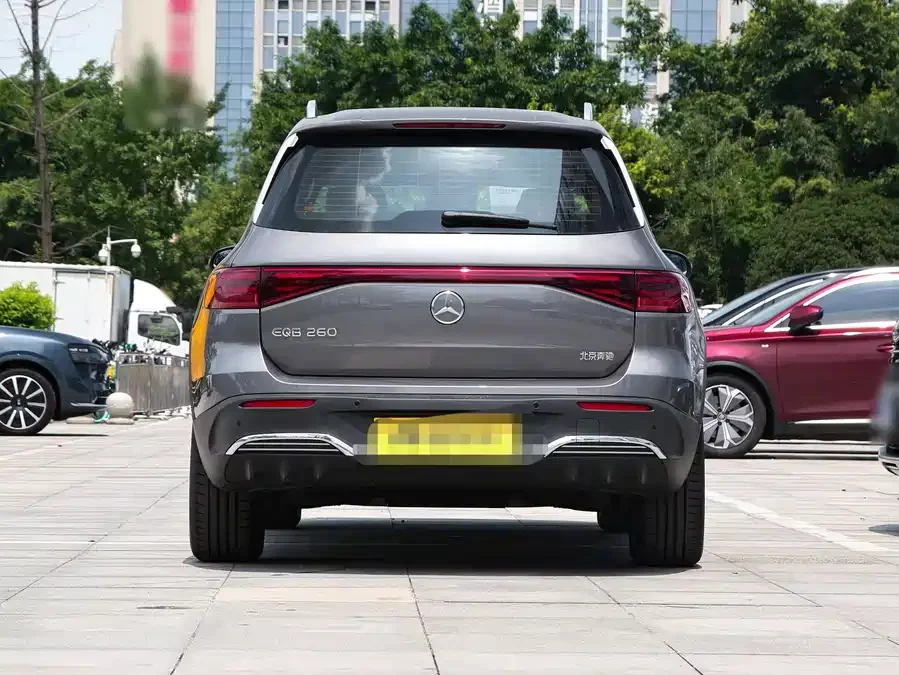 Mercedes Benz EQB