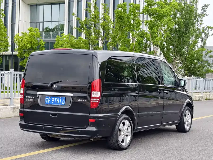Mercedes Benz Viano
