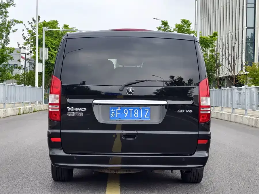 Mercedes Benz Viano