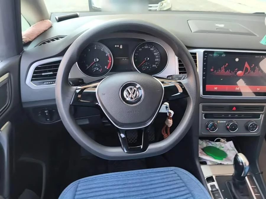 Volkswagen Golf Sportsvan