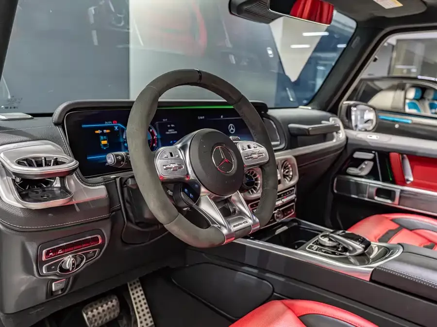 Mercedes Benz G-rated