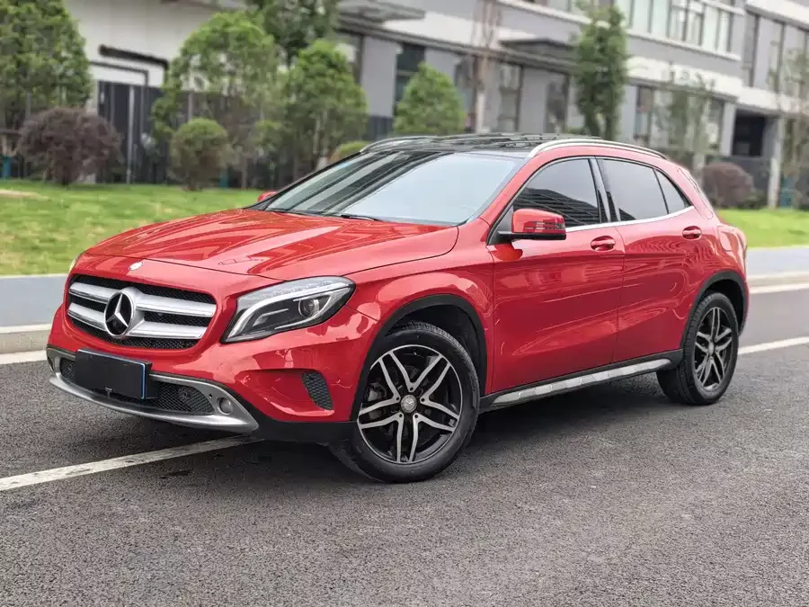 Mercedes Benz GLA