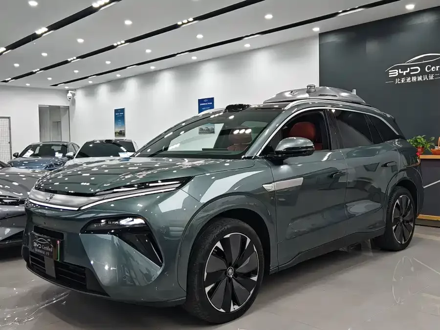 BYD Tang L