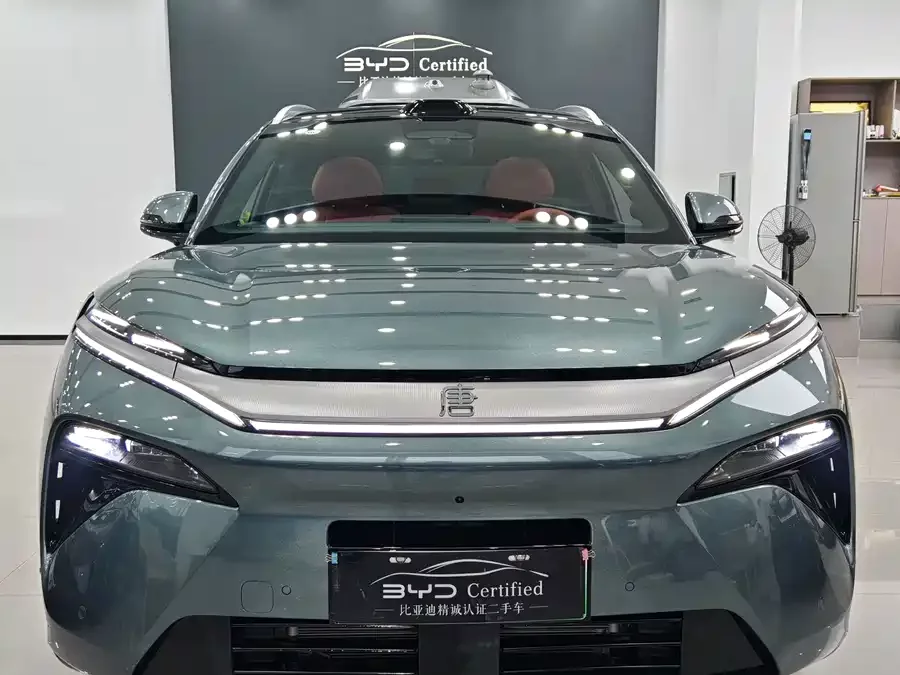 BYD Tang L