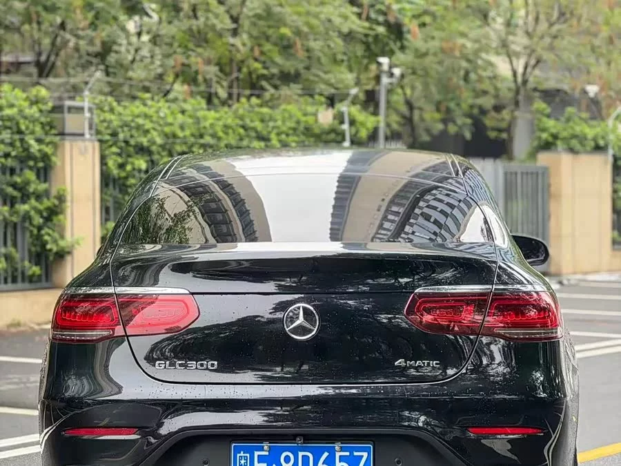 Mercedes Benz GLC coupe