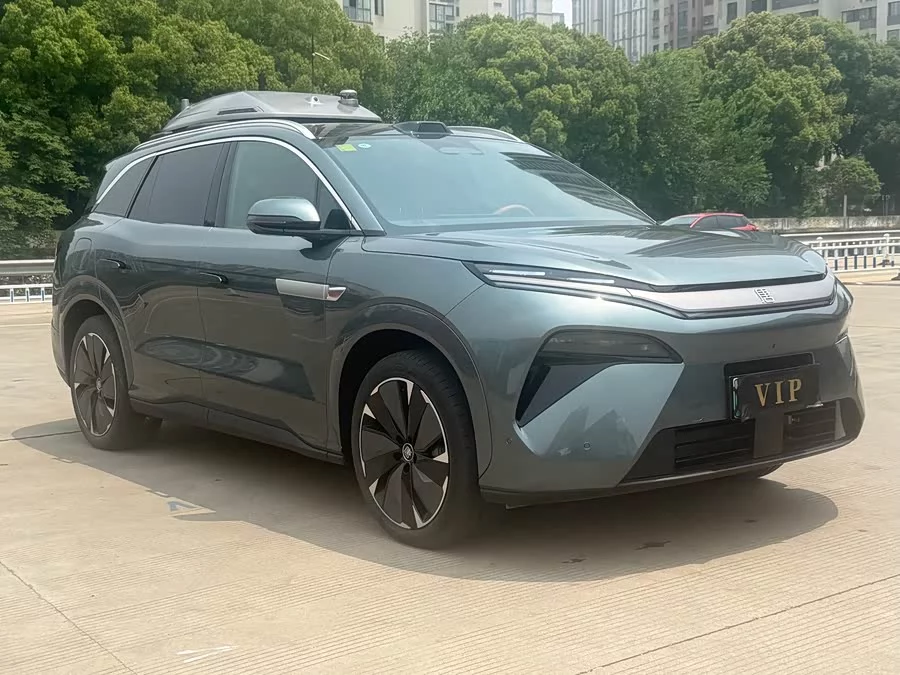 BYD Tang L