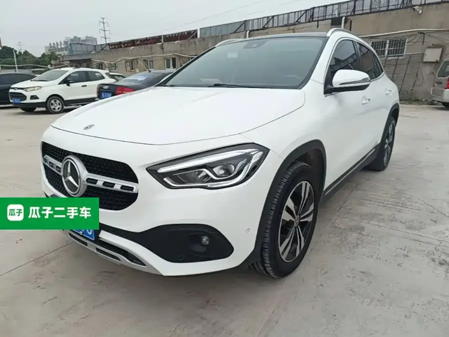 Mercedes Benz GLA