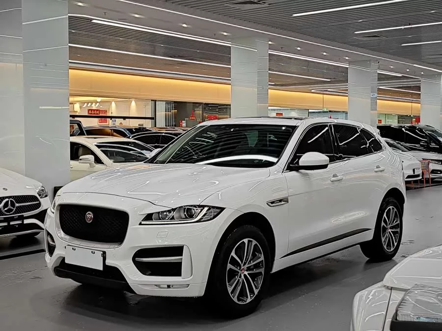 Jaguar F-PACE