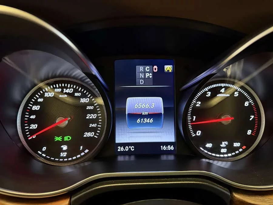 Mercedes Benz Class V