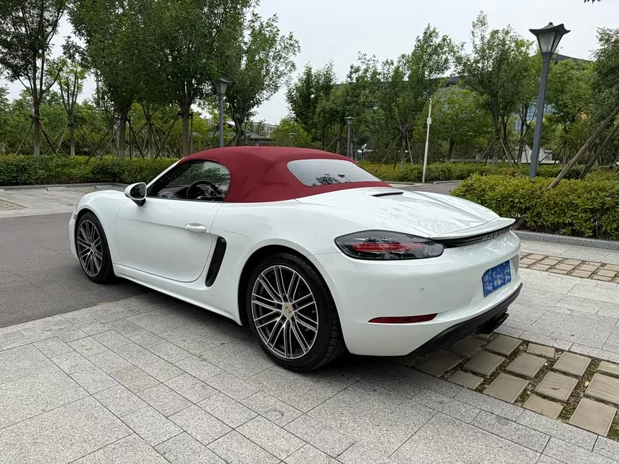 Porsche 718