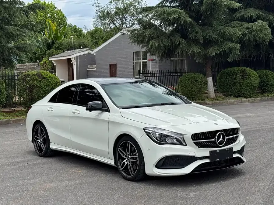 Mercedes-Benz CLA