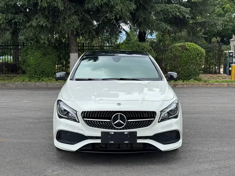 Mercedes-Benz CLA