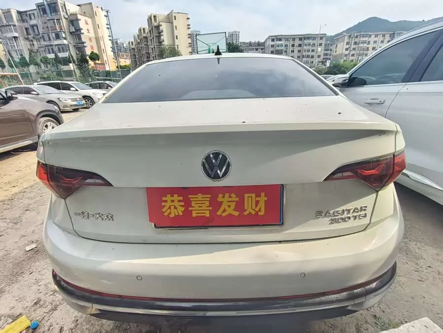 Volkswagen Sagitar