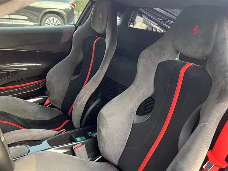 Ferrari 488