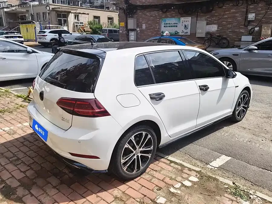 Volkswagen golf