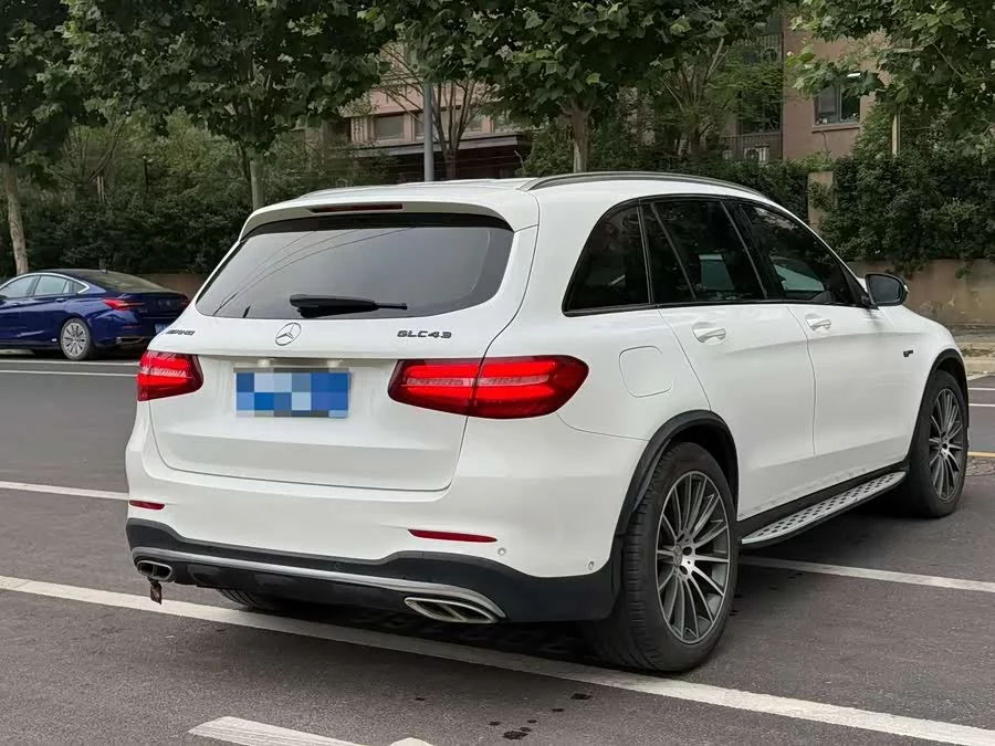 Mercedes Benz GLC AMG
