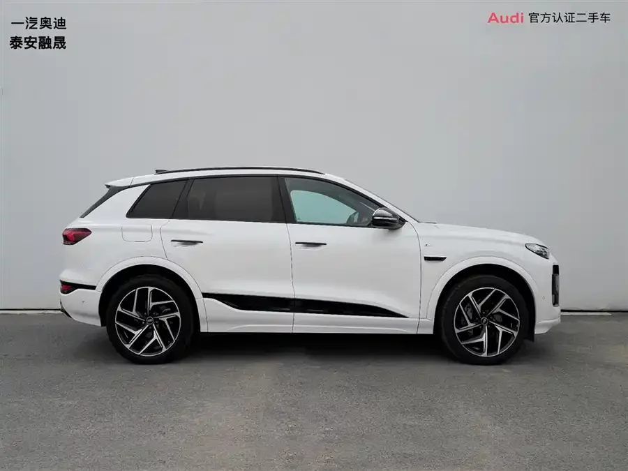 Audi Q6L e-tron