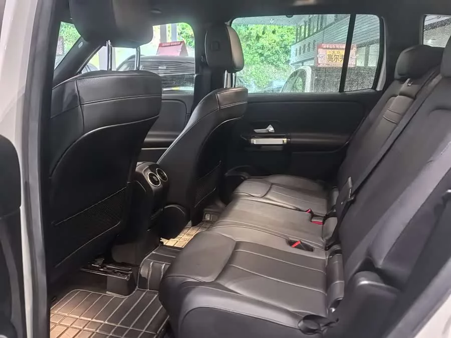 Mercedes Benz GLB