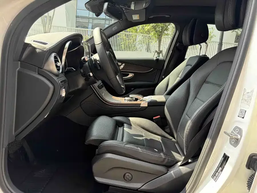 Mercedes Benz GLC