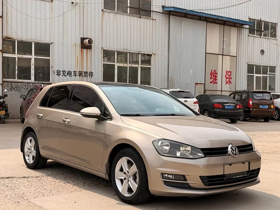 Volkswagen golf