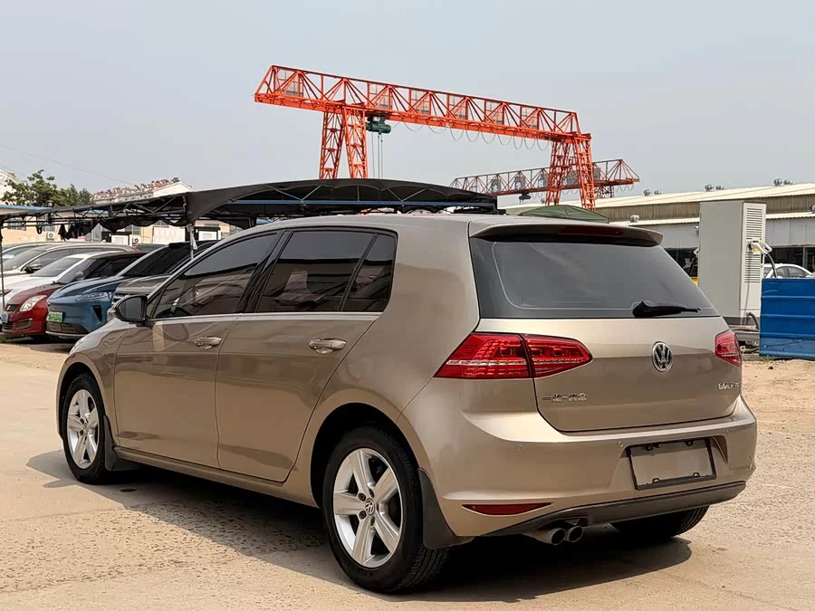 Volkswagen golf