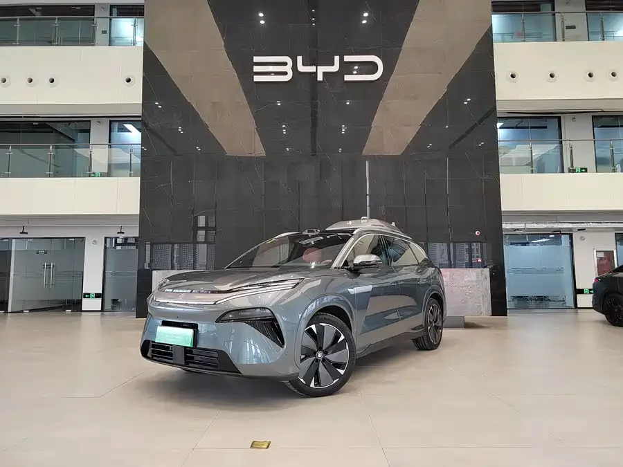 BYD Tang L