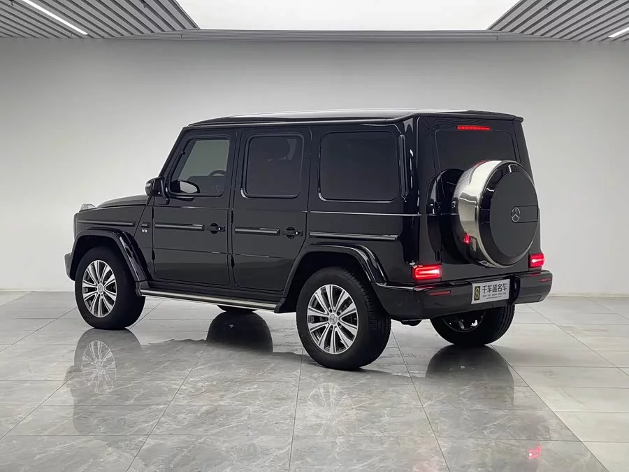 Mercedes Benz G-rated