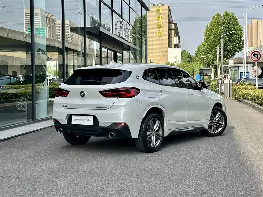 BMW X2