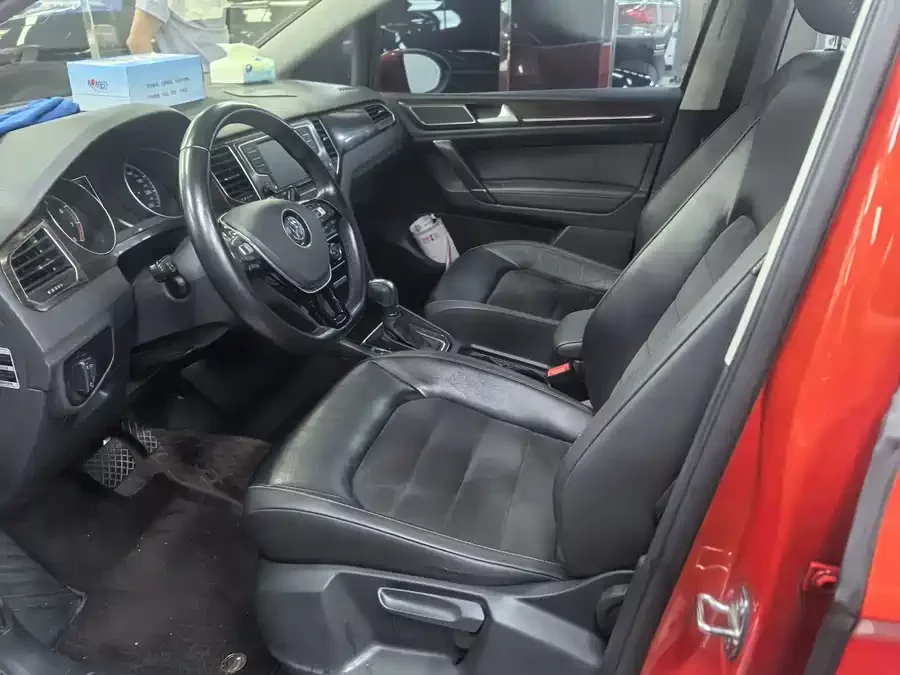 Volkswagen Golf Sportsvan