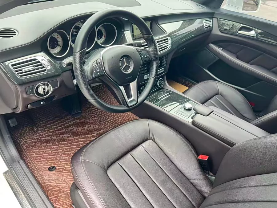 Mercedes Benz CLS