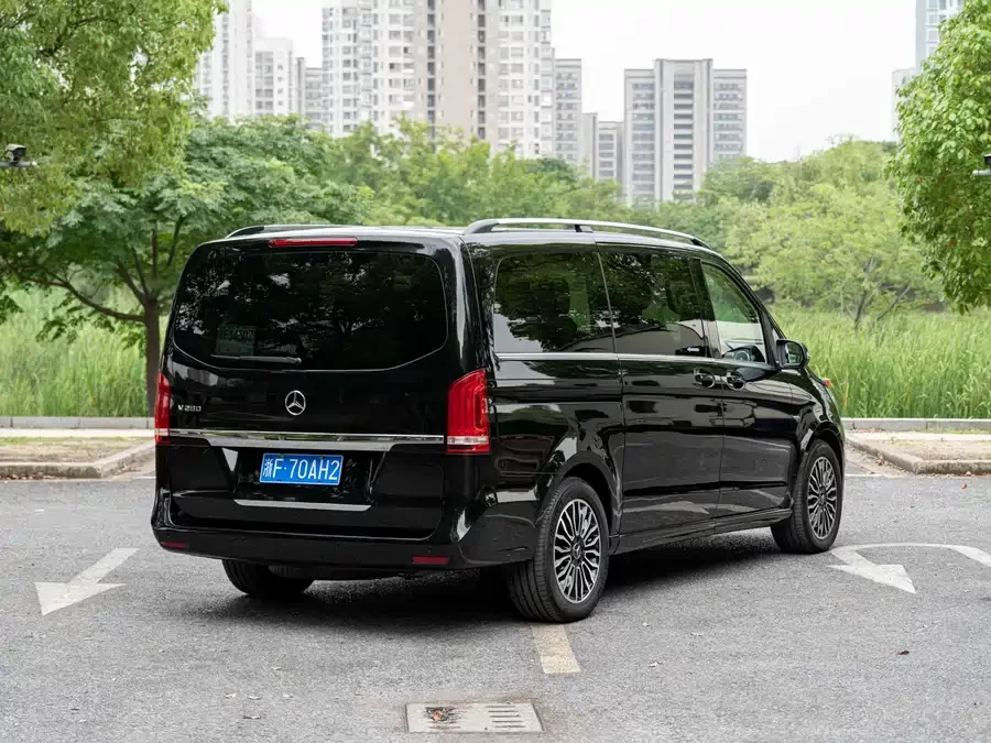 Mercedes Benz Class V
